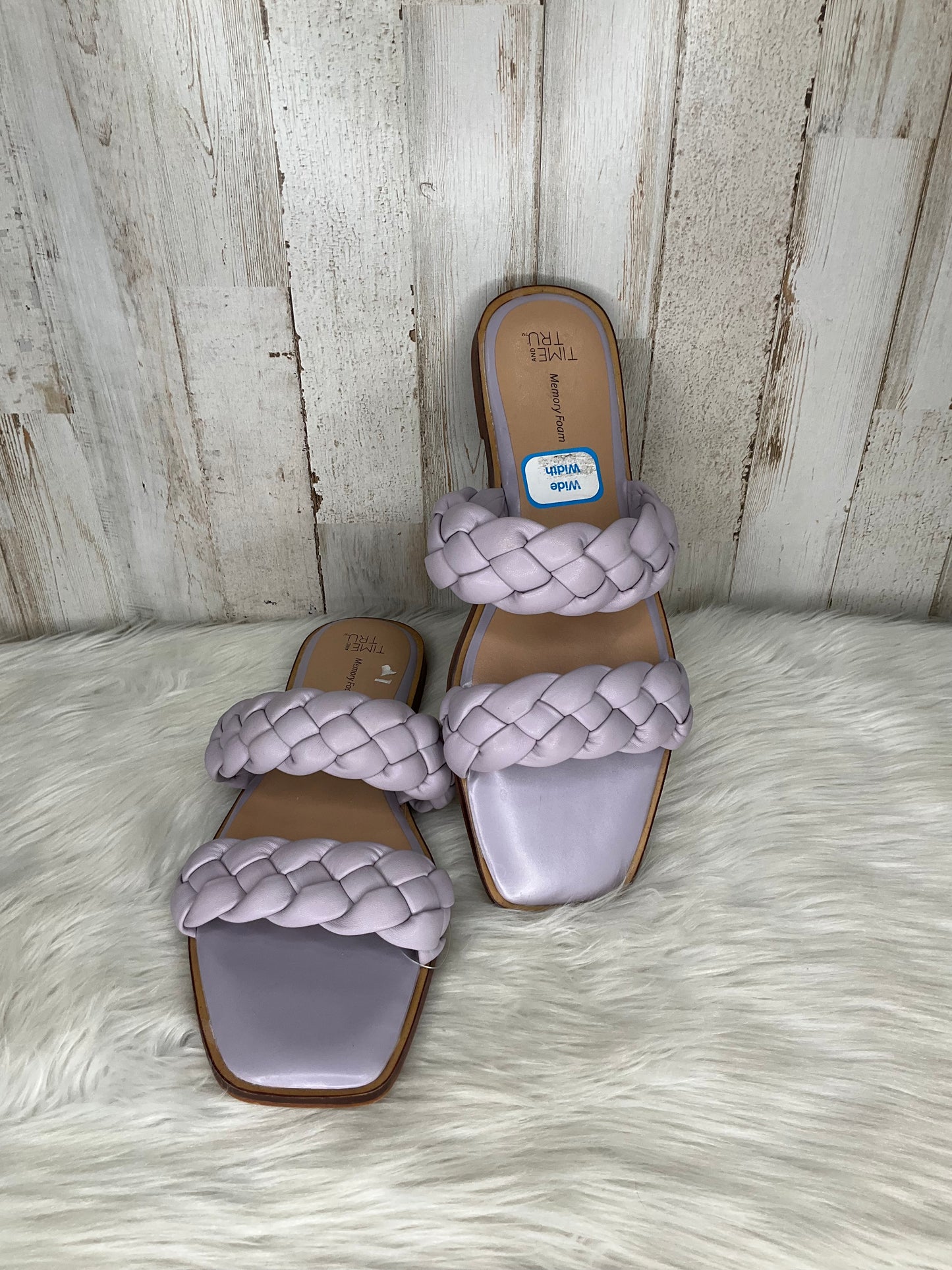 Sandals Flats By Time And Tru Size: 9