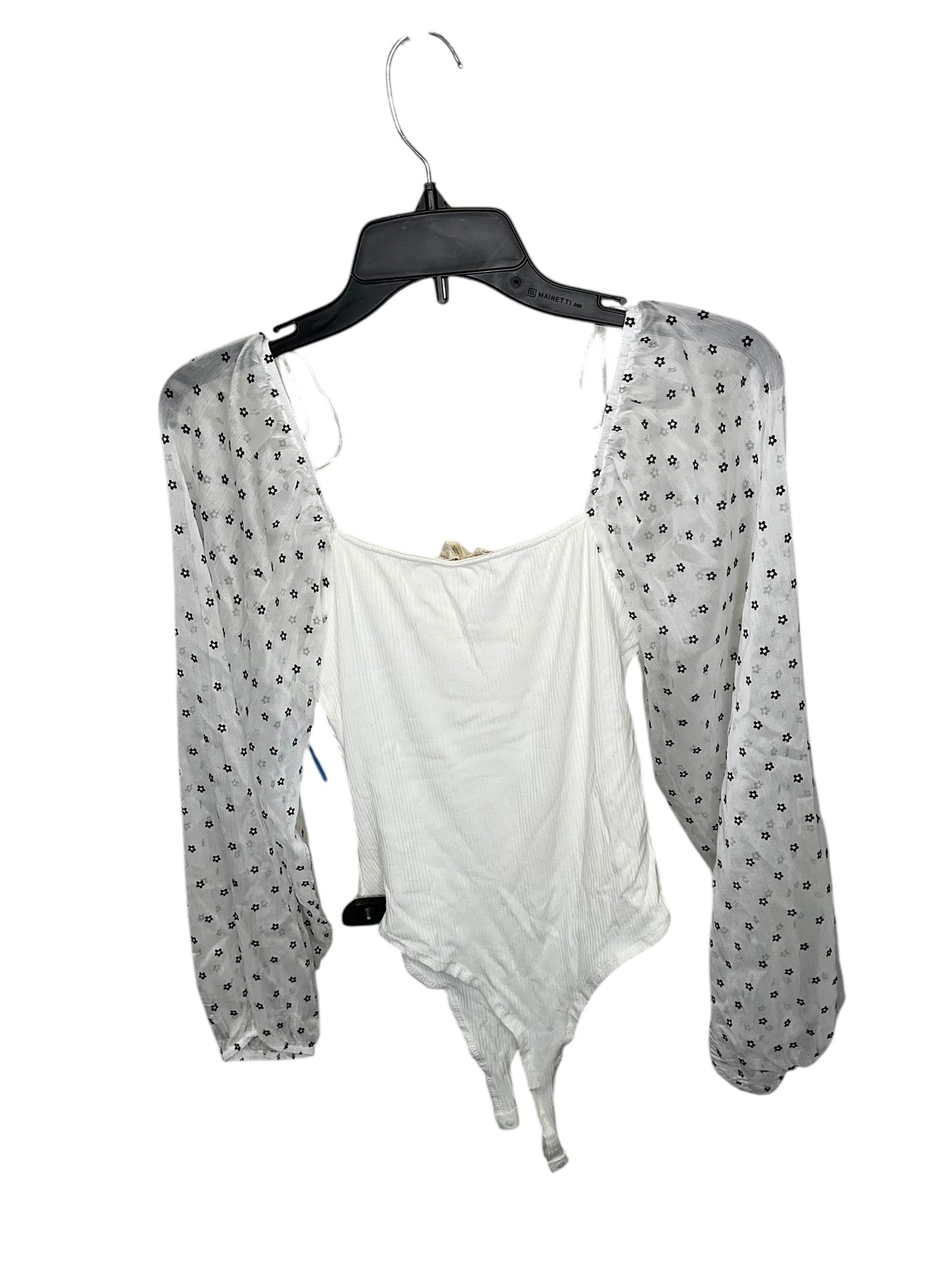 Top Long Sleeve By Altard State In White, Size: L