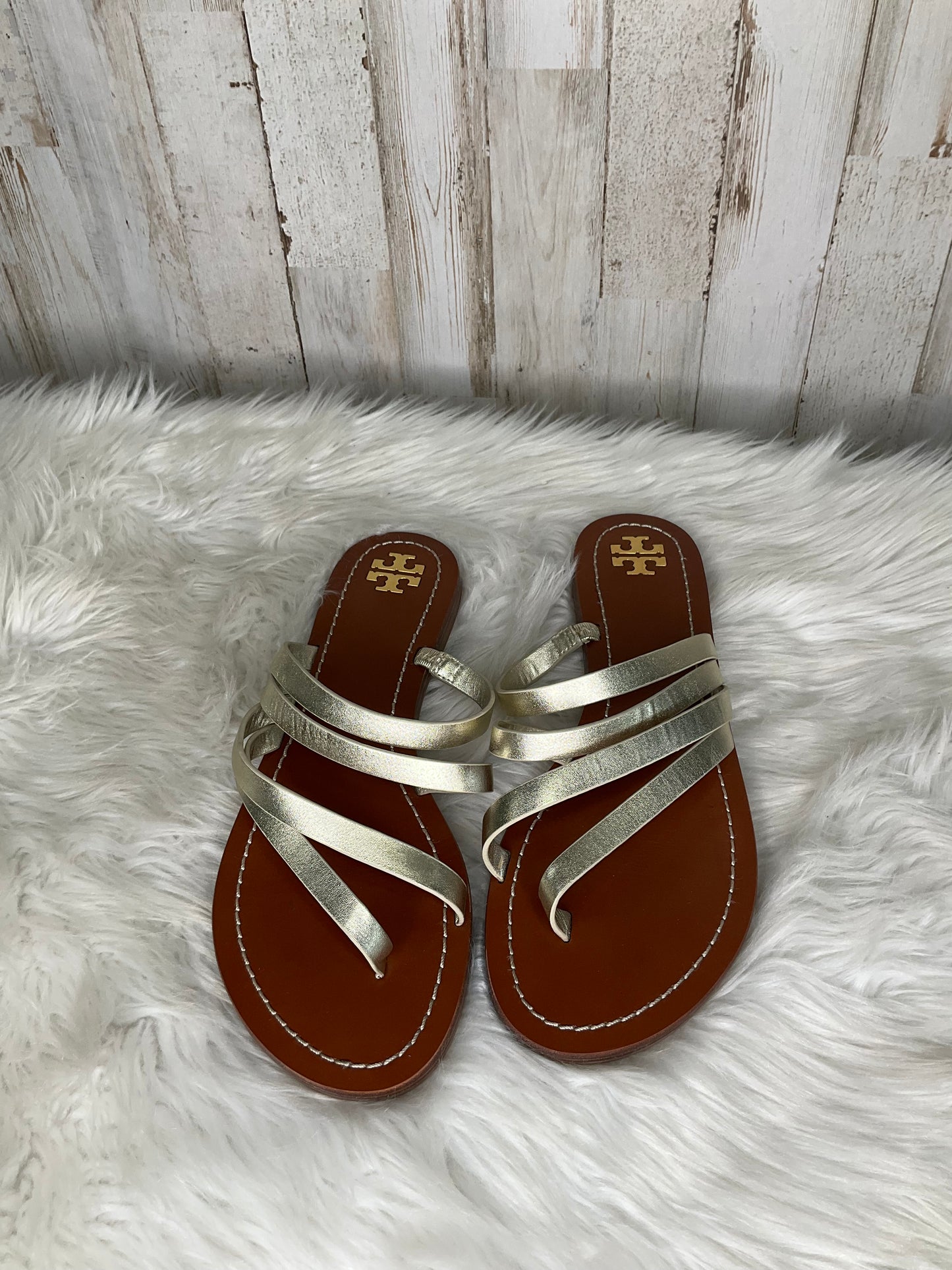 Gold Sandals Flip Flops Tory Burch, Size 7