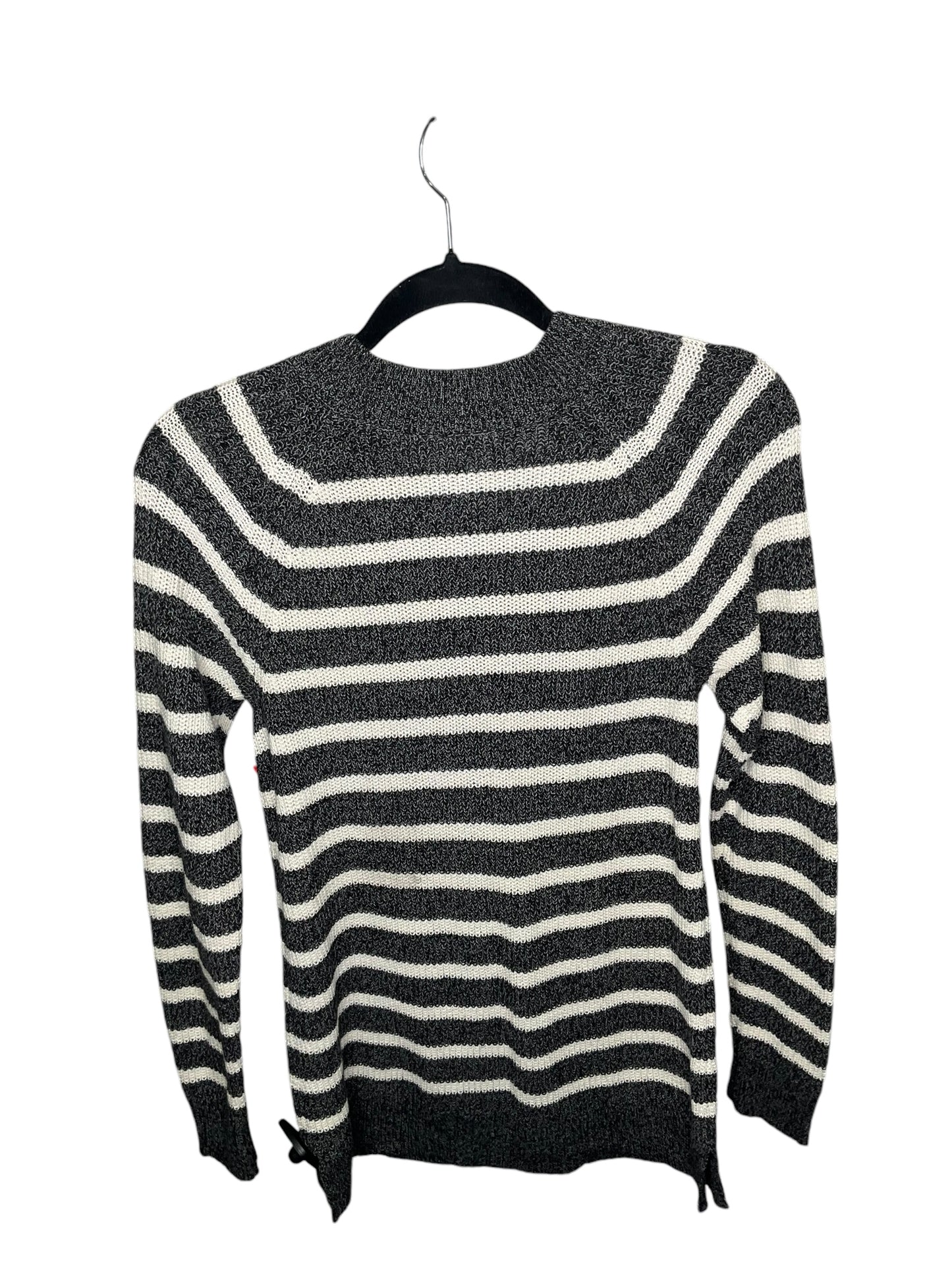 Top Long Sleeve By St Johns Bay In Striped Pattern, Size: S