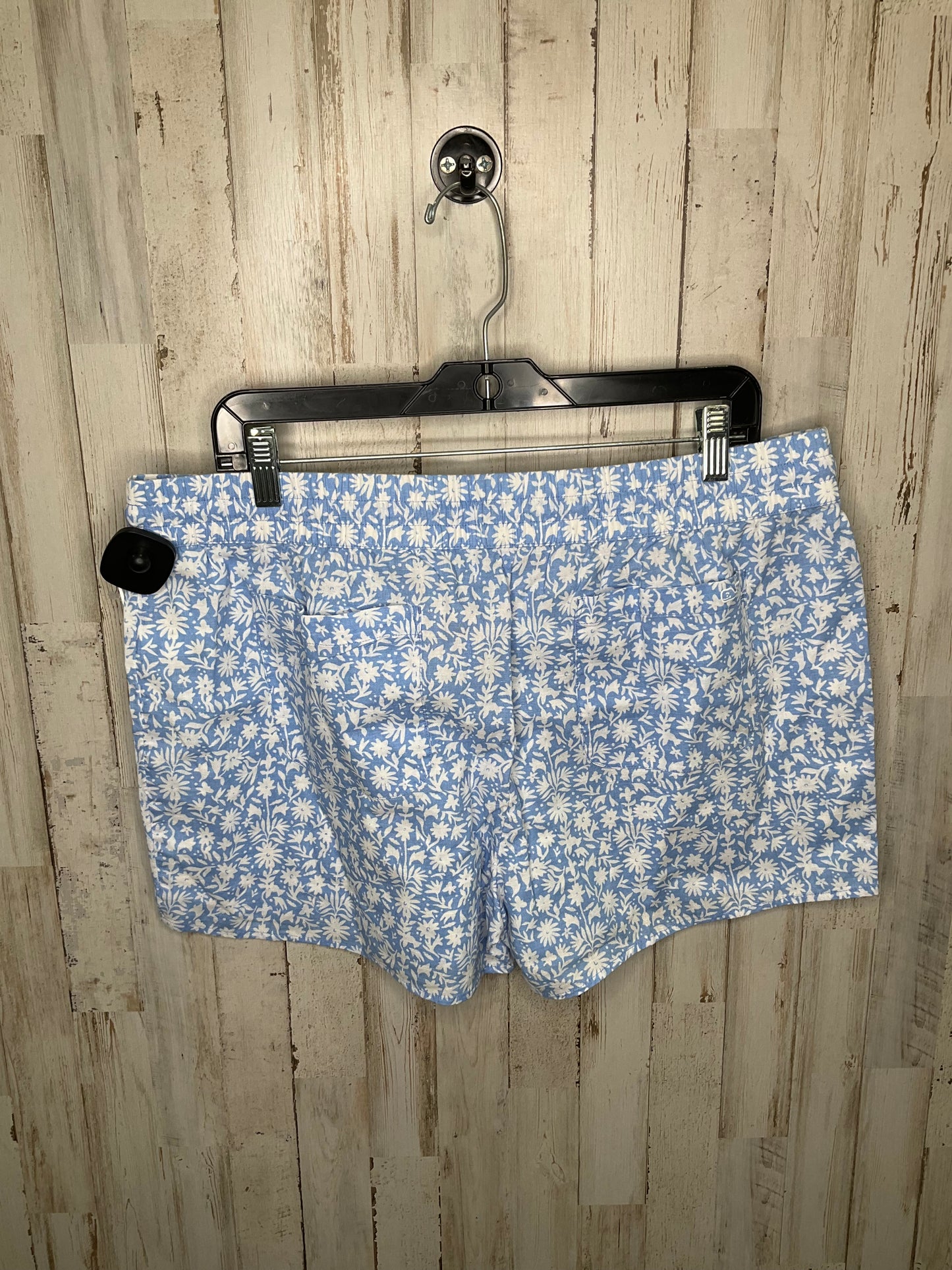 Blue & White Shorts Vineyard Vines, Size 12