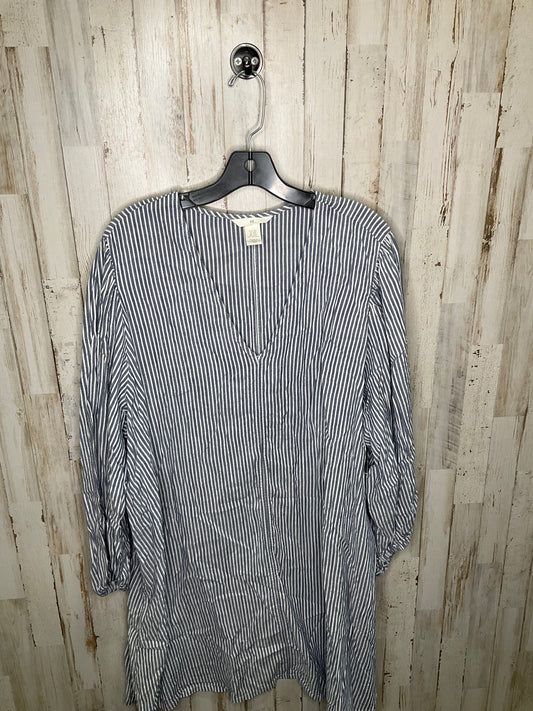 Dress Casual Short By H&m  Size: 2x