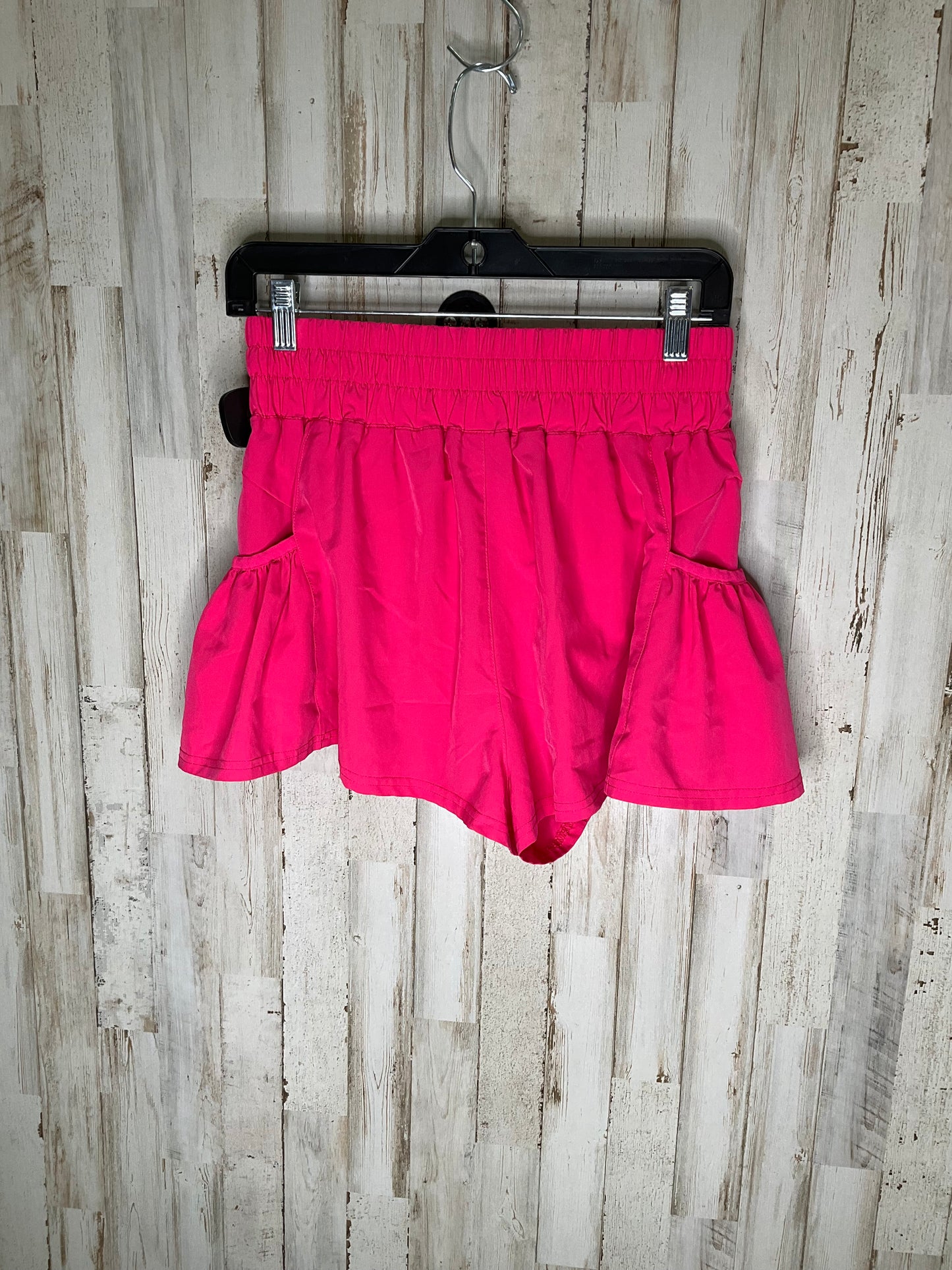 Pink Athletic Shorts Love Tree, Size L