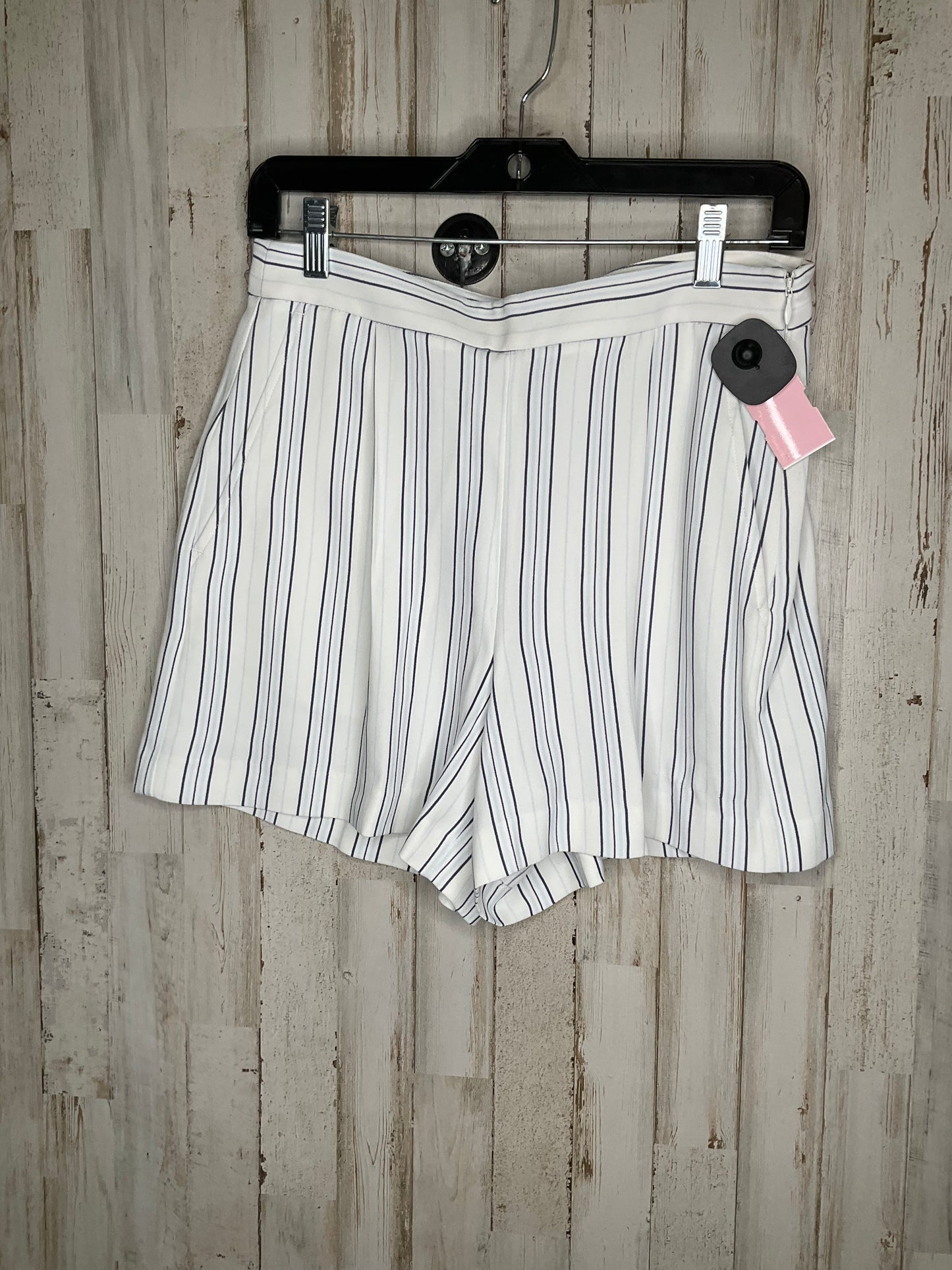 Striped Pattern Shorts Ann Taylor, Size 6