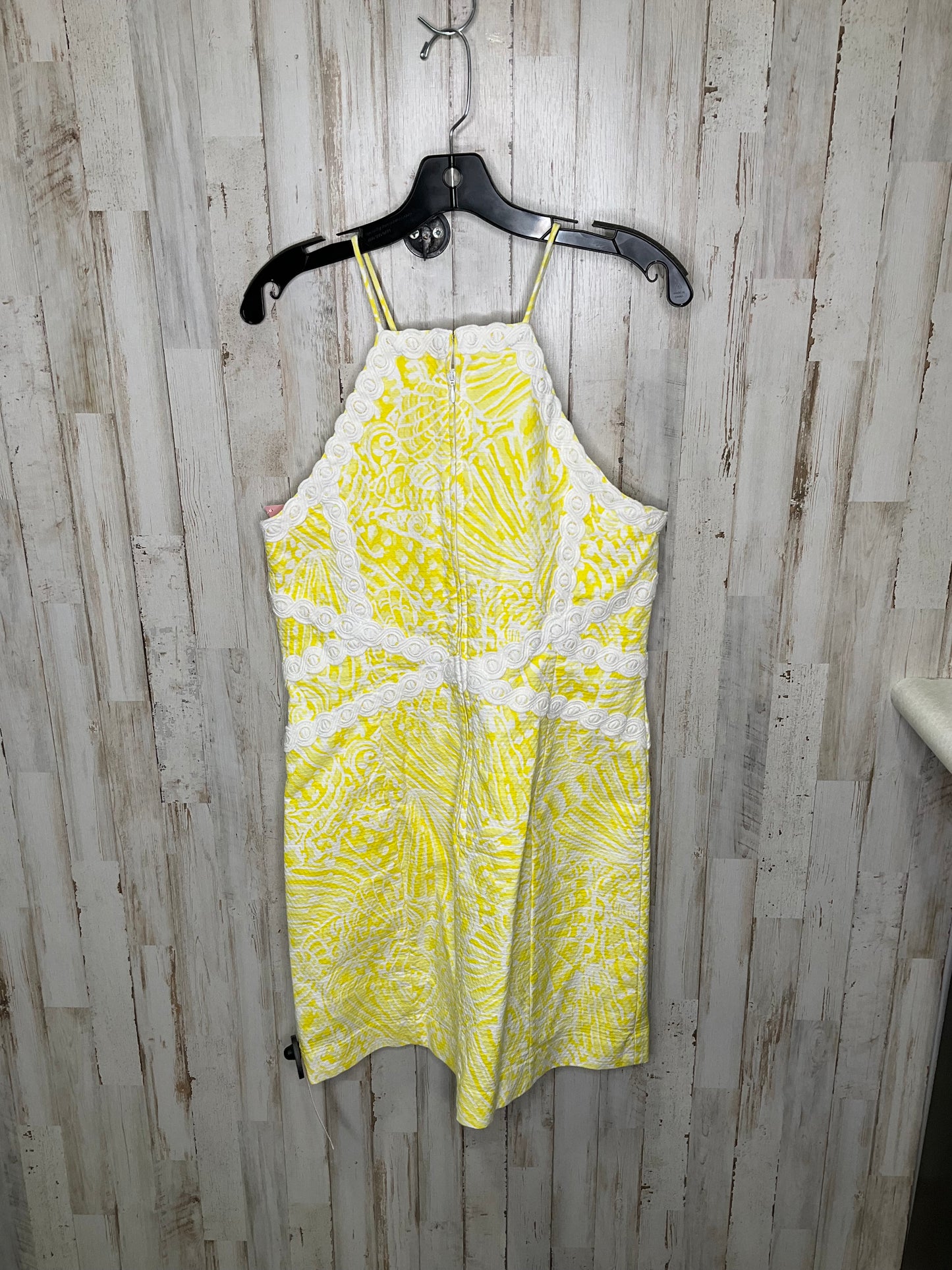 Dress Casual Short By Lilly Pulitzer In White & Yellow, Size: L