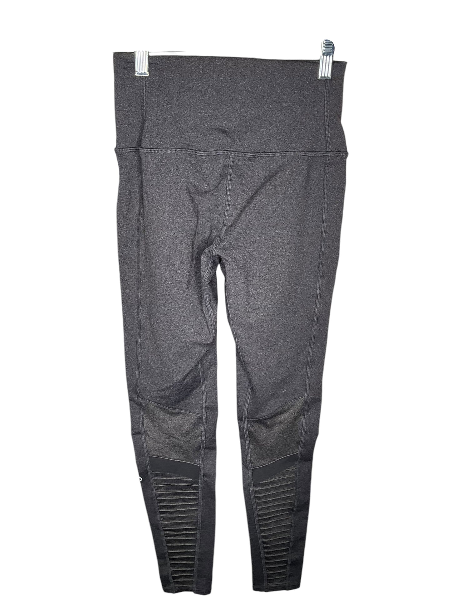 Athletic Leggings By Alo In Grey, Size: S