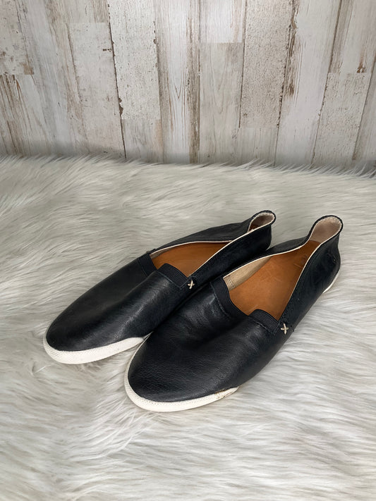Black Shoes Flats Frye, Size 7.5