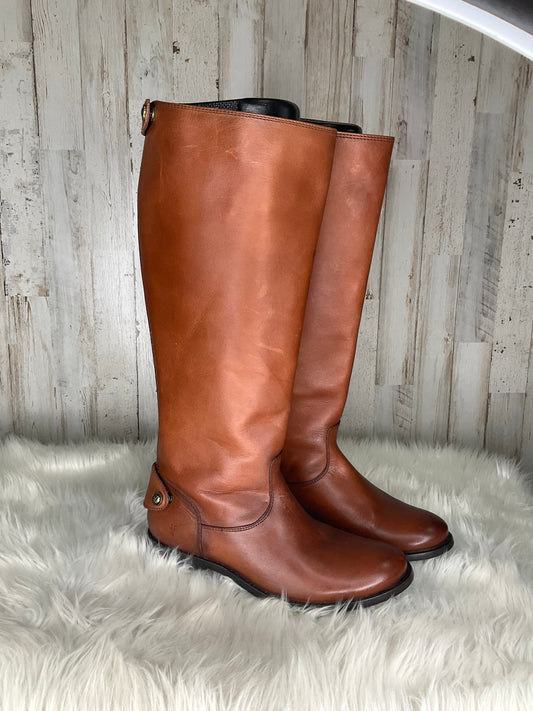 Brown Boots Designer Frye, Size 6