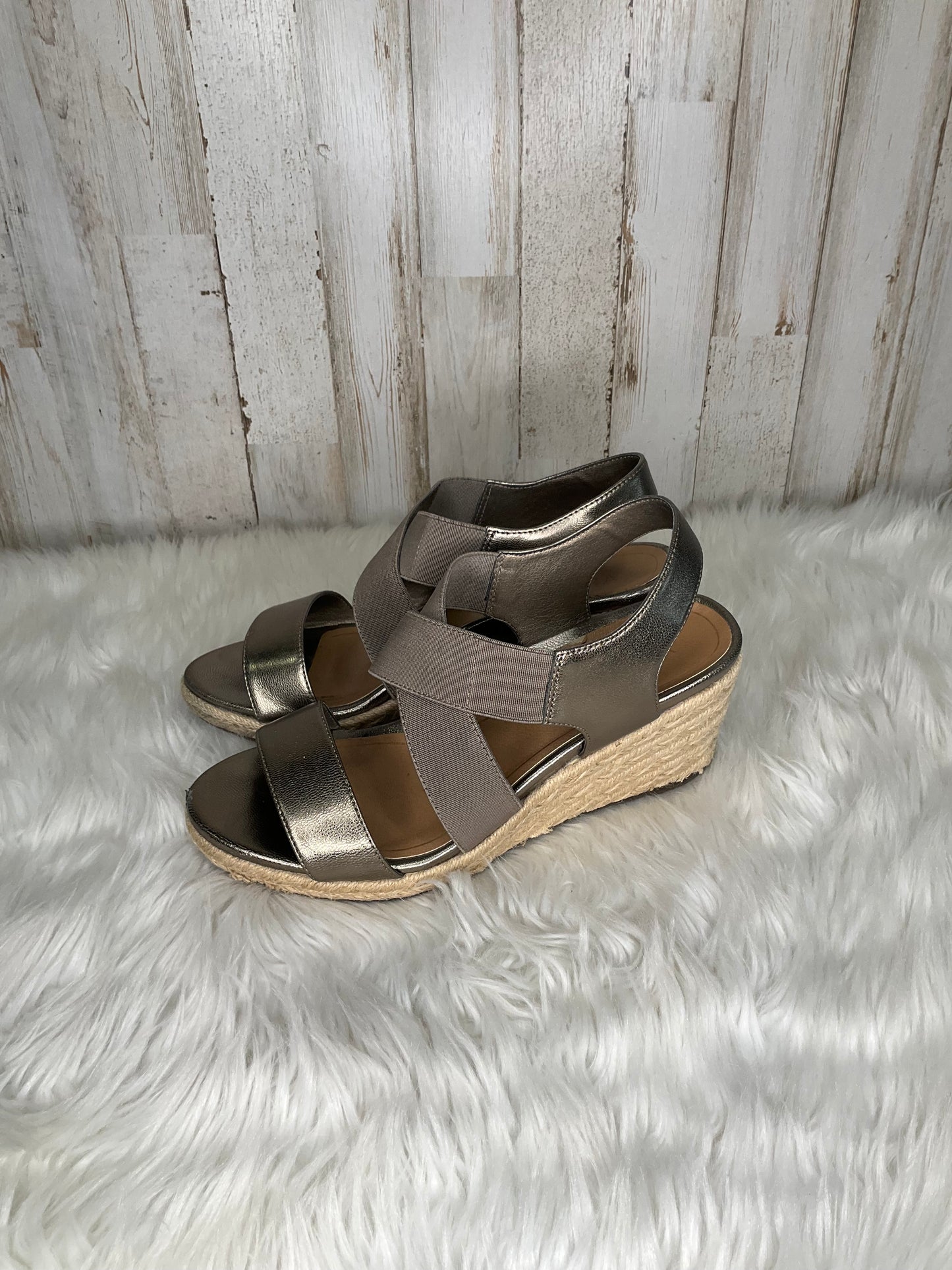 Silver Sandals Heels Wedge Vionic, Size 7