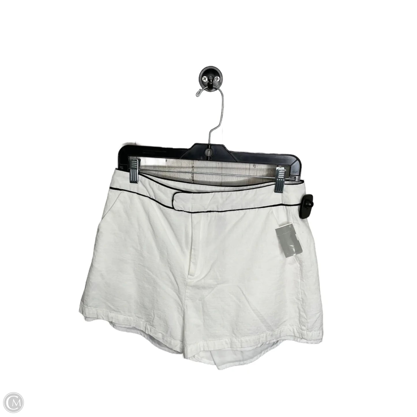 Shorts By Clothes Mentor In White, Size: L