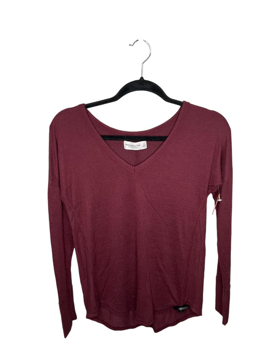 Top Long Sleeve By Abercrombie And Fitch In Red, Size: S