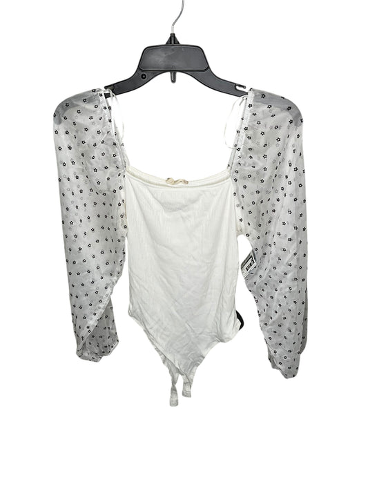 Top Long Sleeve By Altard State In White, Size: L