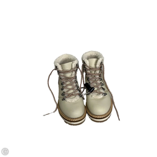 Boots Ankle Flats By Cmc In Cream, Size: 6.5
