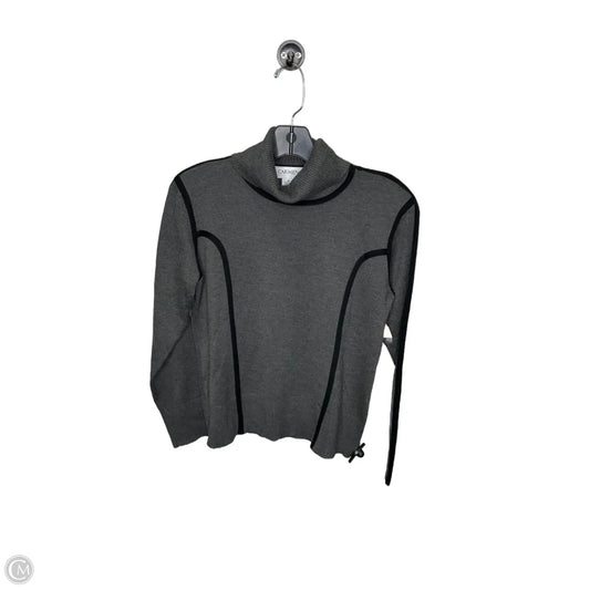 Top Long Sleeve By Carmen By Carmen Marc Valvo In Grey, Size: M