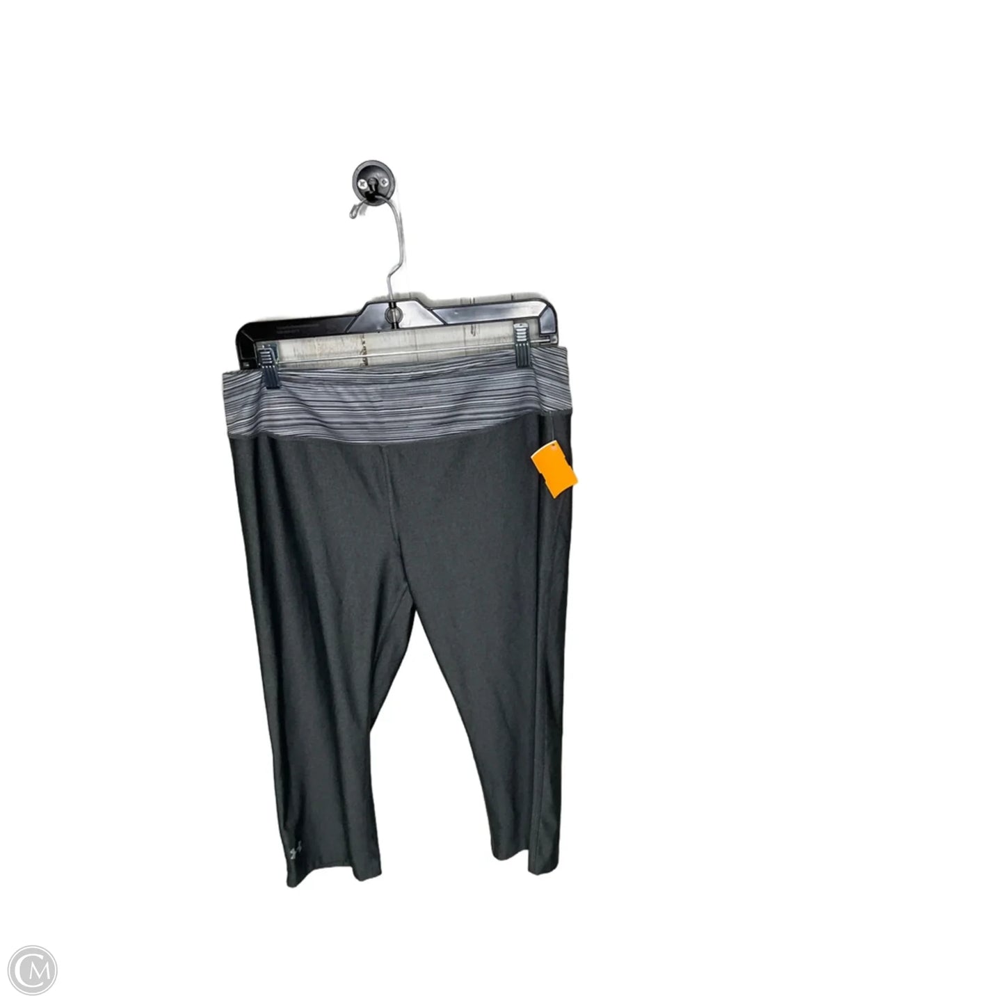 Athletic Leggings Capris By Under Armour In Grey, Size: L