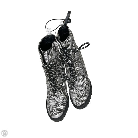 Boots Ankle Heels By Pretty Little Thing In Snakeskin Print, Size: 9
