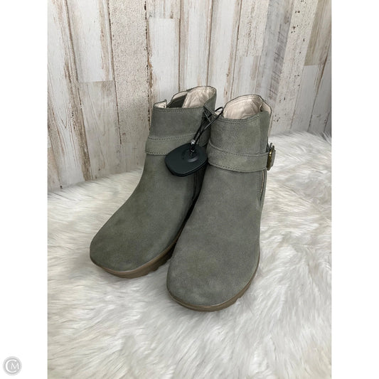 Boots Ankle Heels By Skechers In Grey, Size: 8