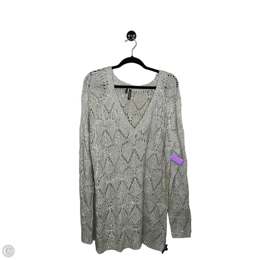 Sweater By Maurices In Silver, Size: 3x