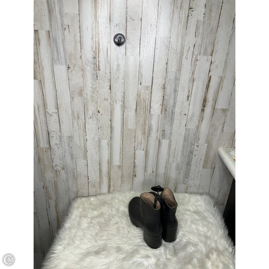 Boots Ankle Heels By Clothes Mentor In Black, Size: 8