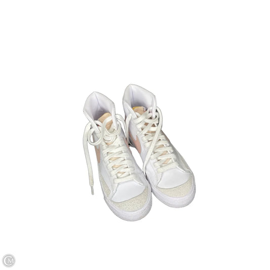 Shoes Sneakers By Nike In White, Size: 7