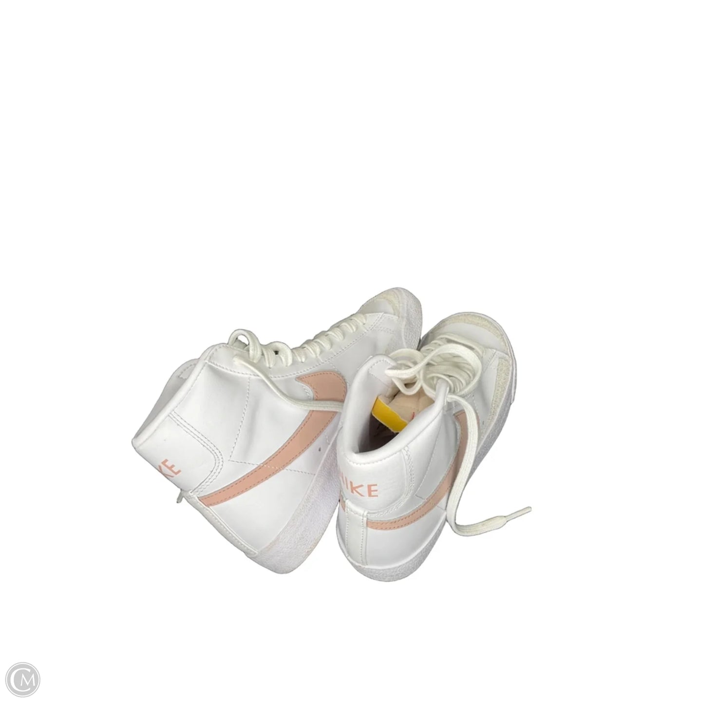 Shoes Sneakers By Nike In White, Size: 7