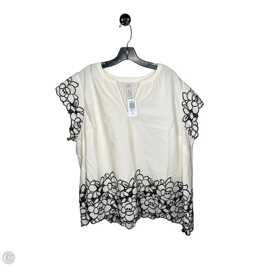 Top Short Sleeve By Torrid In Cream, Size: 3x
