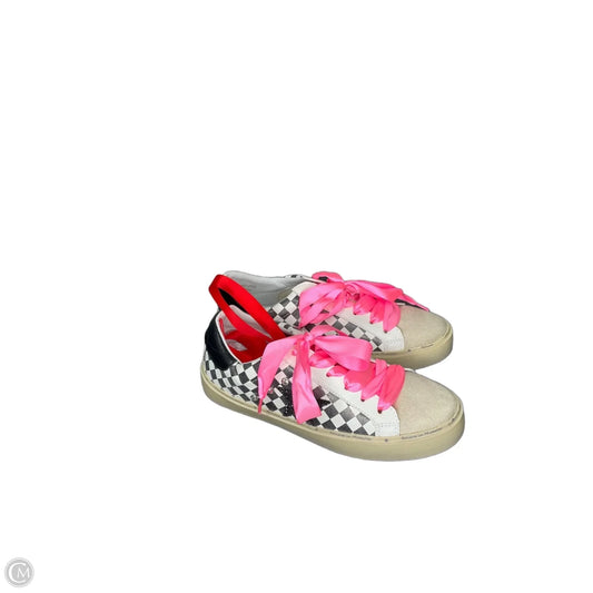 Shoes Sneakers By Clothes Mentor In Multi-colored, Size: 8