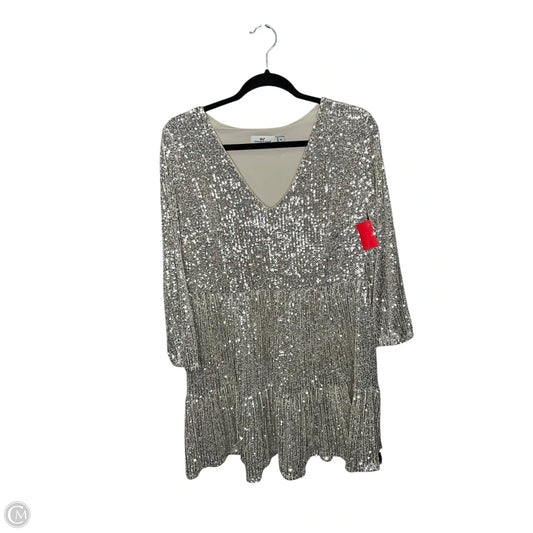 Dress Party Short By Vineyard Vines In Silver, Size: M