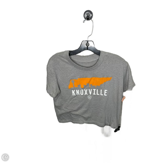 Top Short Sleeve Basic By Clothes Mentor In Grey, Size: S